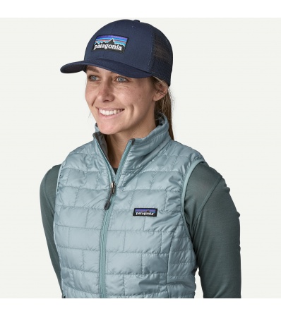 Шапка Patagonia P-6 Logo Trucker Hat